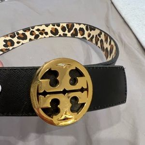 Tory Burch 1.5” Logo Reversible Belt